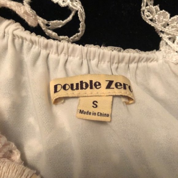 DOUBLE ZERO Size S, Heavily Laced Baby Doll Blouse - Picture 6 of 12